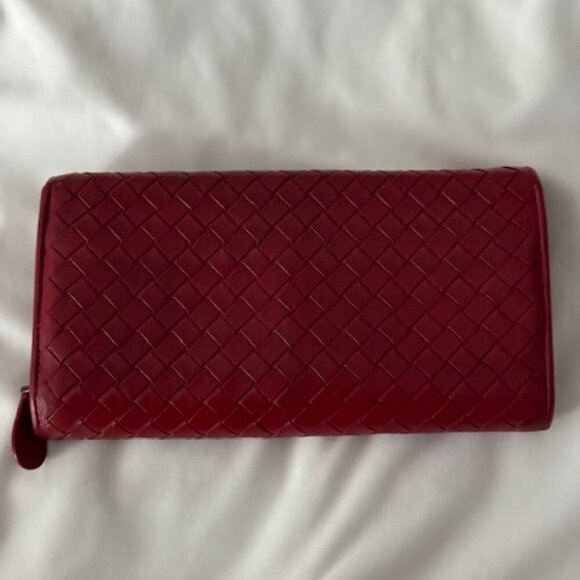 Bottega Veneta Wallet | Very Good Condition - Picture 10 of 16